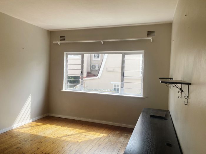 Morningside Apartment For Sale: 1 bed, balcony, parking, close to amenities.