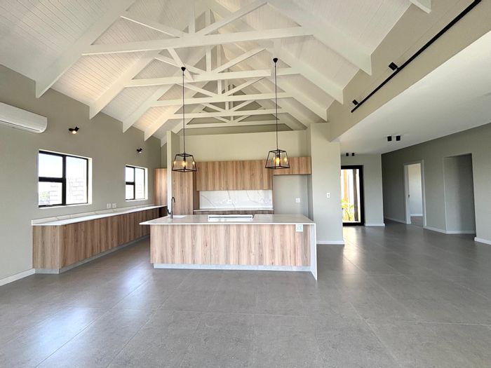 Springvale Country Estate: 4-Bedroom House for Sale with Scenic Views and Amenities.