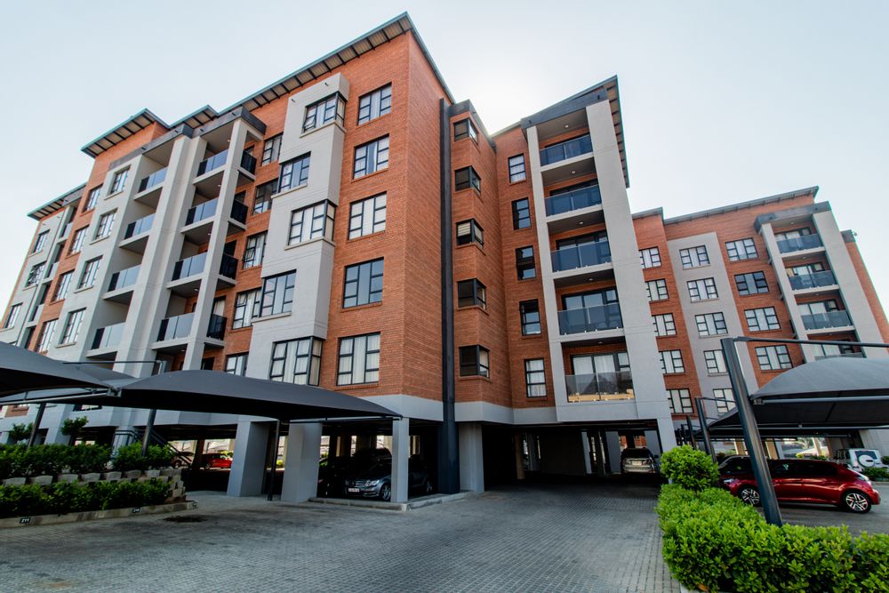 Apartment includes 1 basement parking and 1 shadecloth carport.