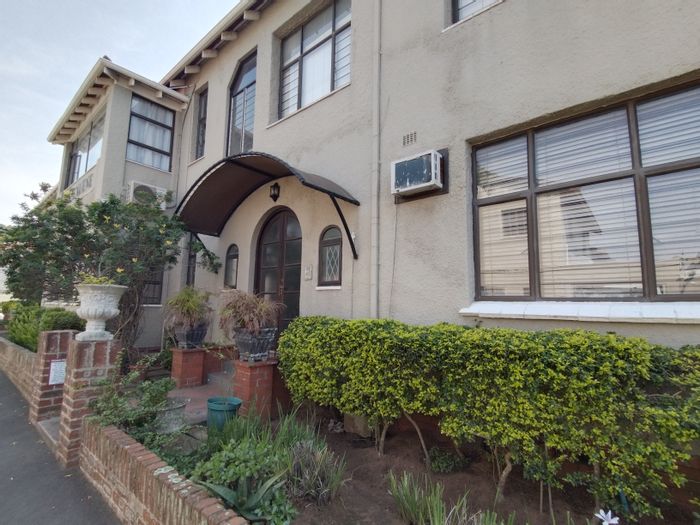 For Sale: 3-Bedroom Apartment in Musgrave with secure parking and storage.