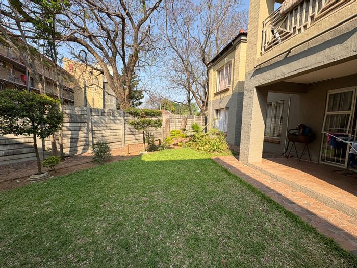 For Sale: 3-Bedroom Apartment in Bo Dorp with Communal Garden Access.