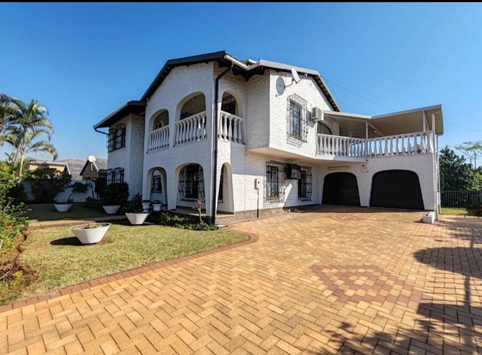 Isipingo Beach House For Sale: 5 beds, double garage, rental potential, near beach.