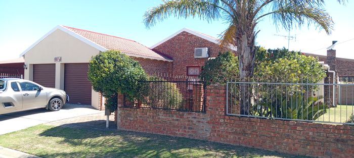 For Sale: House in Strelitzia Park with 3 beds, 2 baths, and spacious yard.