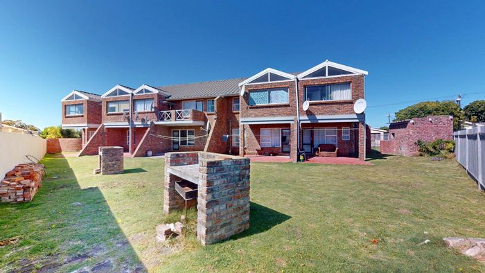 For Sale: Apartment in Westering with enclosed balcony and secure parking.