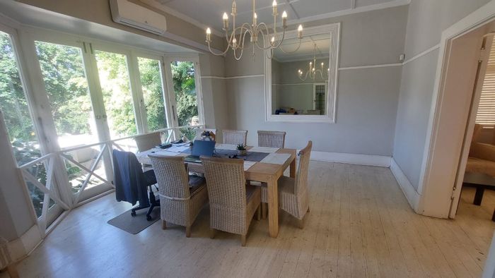 Glenwood House For Sale: 3 beds, pool, office, near Bulwer Park.