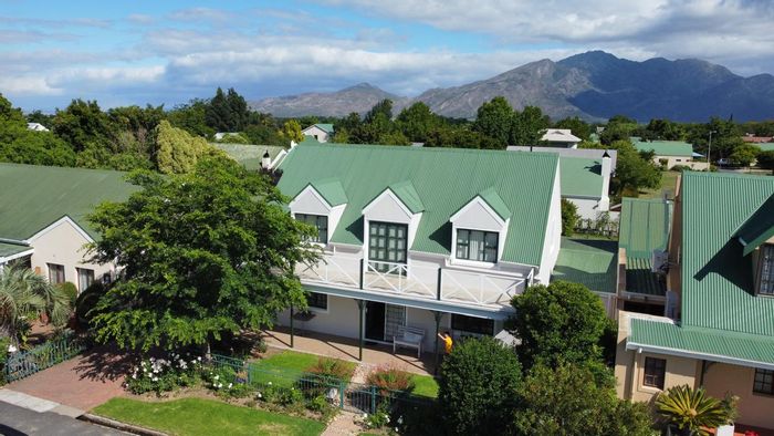 For Sale: 4-bedroom house in Rawsonville with garden, patio, and garage access.