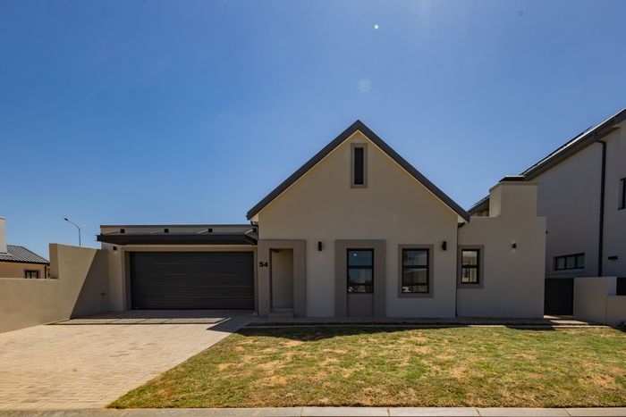 Altona House For Sale: 3 bedrooms, indoor braai, secure estate living.