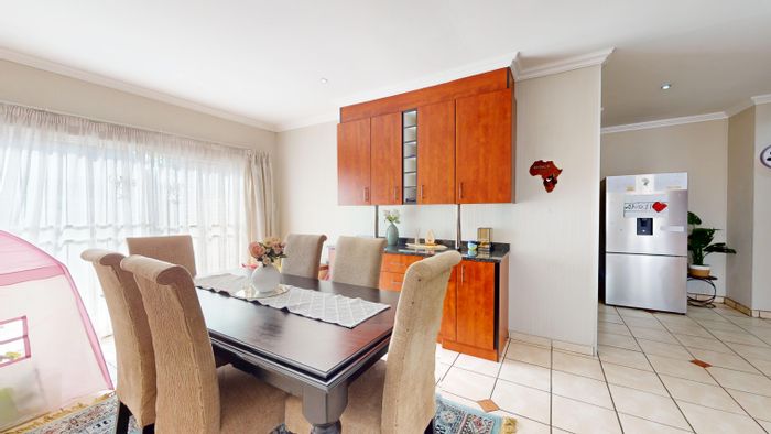 Witfield House For Sale: 3 Bedrooms, Double Garage, Secure Estate, Close to Amenities.