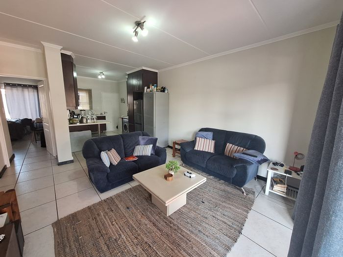 2-Bedroom Apartment For Sale in Greenstone Hill with security, balcony, and amenities.