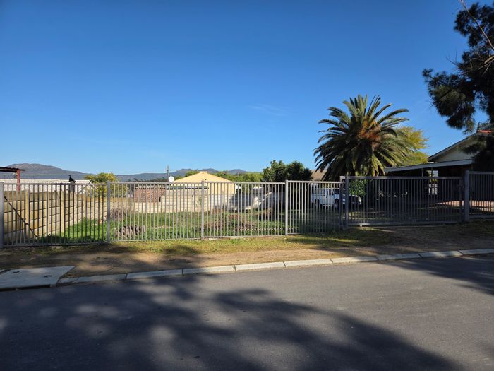 Vacant land for sale in Tulbagh Central, secure, near amenities, ideal investment.