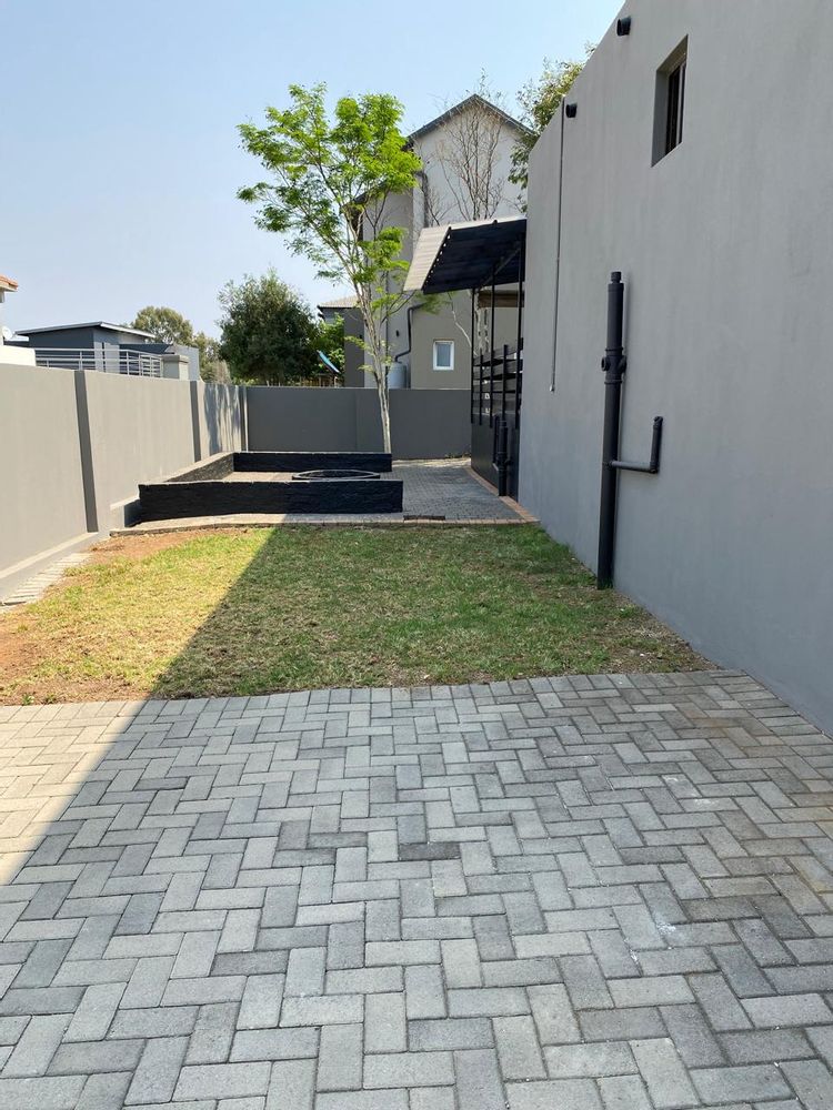 Lovely garden with boma to enjoy with family and friends