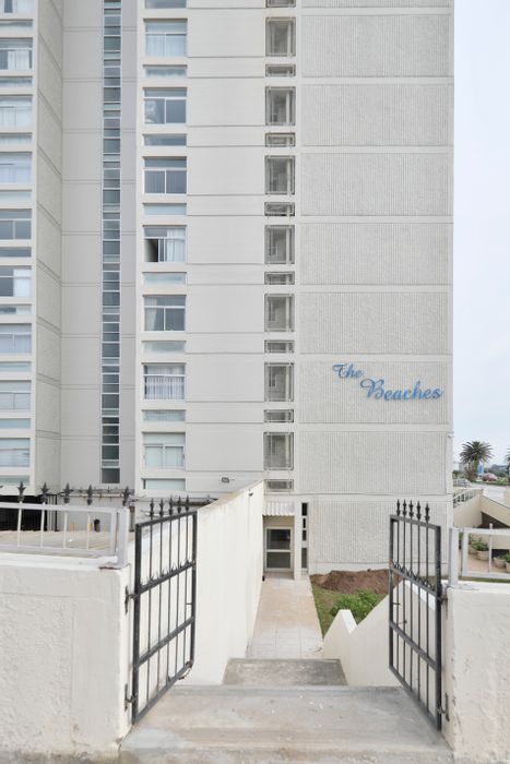 Ocean-view apartment in Humewood for sale, secure living, 1 bed, 1 bath.