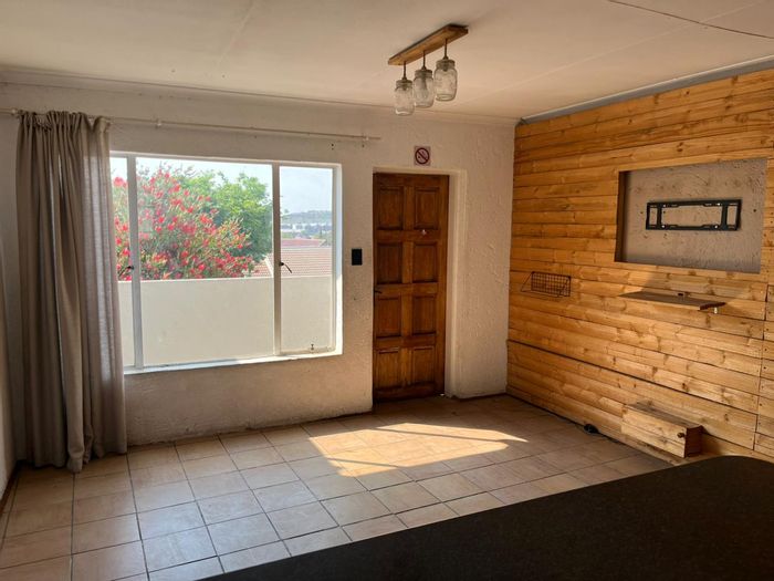 Eden Glen Flat For Sale: 2 beds, secure parking, large balcony, 24-hour security.