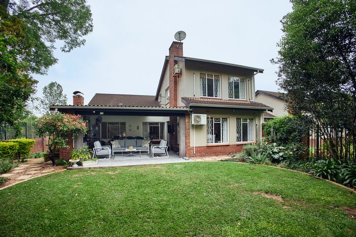 For Sale: Montrose Townhouse with 3 beds, pool access, and river trails.