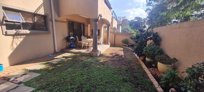 To Rent: Spacious 4-Bedroom Cluster in Elma Park with Security and Private Garden.