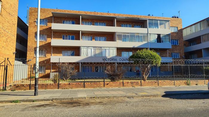 1-Bedroom Apartment For Sale in Boksburg Central with Balcony and Secure Parking.
