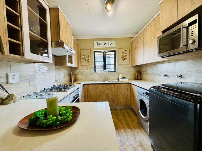 Eco-friendly 3-bedroom apartment in Roodepark Eco Estate, for sale with amenities.