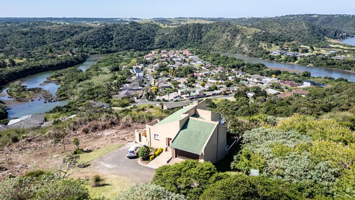 Gonubie North House For Sale: 5 beds, pool, river views, flexible spaces.