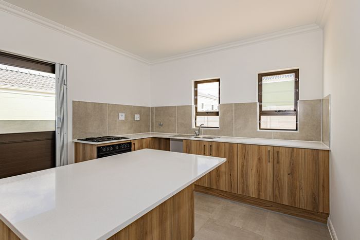 2-Bedroom House For Sale in Fisantekraal with solar geyser and covered parking.