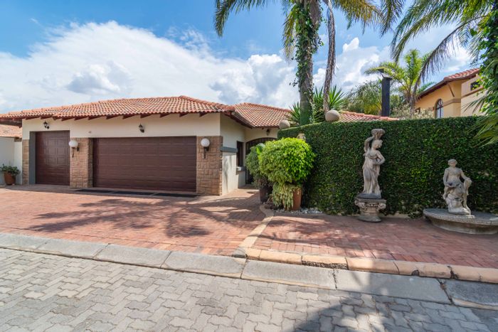 Strubensvallei House For Sale: 3 Bedrooms, Braai Area, Secure Complex, Auction Starting R1 680 000.
