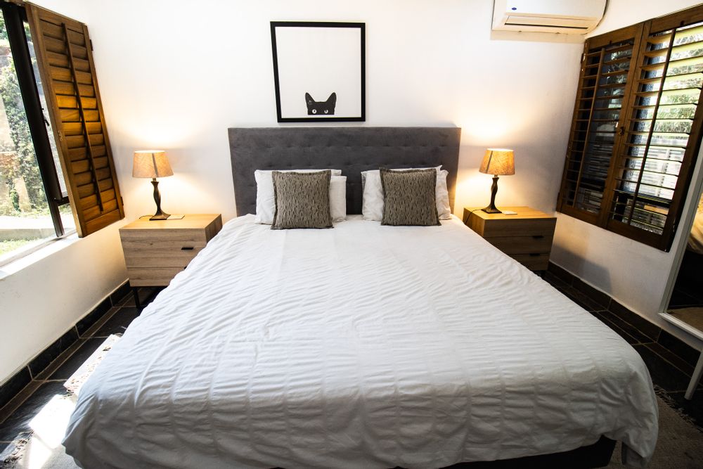 4th bedroom with en-suite shower