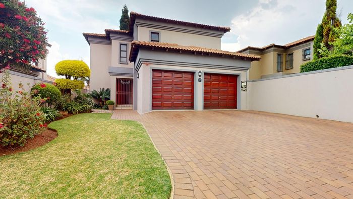 Bartlett House For Sale: 3 beds, garden, secure complex, pet-friendly.