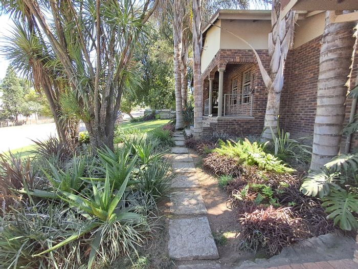 4-Bedroom House with Pool, Garden, and Pet-Friendly Space in Piet Retief Central For Sale