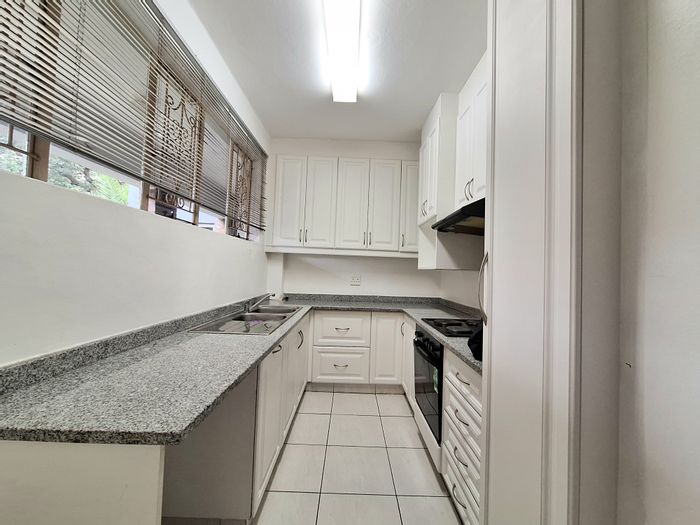 Glenwood Flat To Rent: 2.5 bedrooms, open plan living, prepaid utilities included.