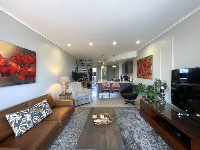 Menlo Park Apartment For Sale: 2 beds, 2.5 baths, security, backup power.