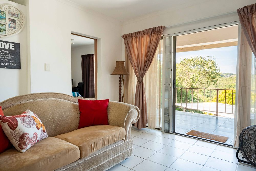 Flat 2 - Open plan living area