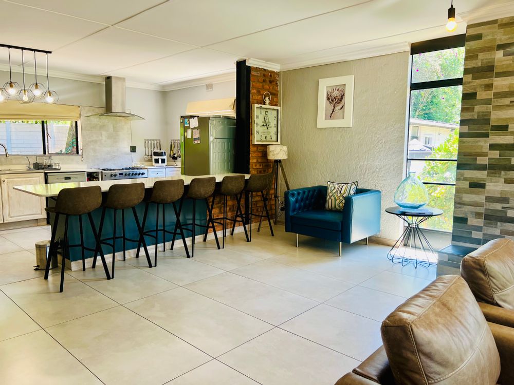 Upstairs Open Living Area