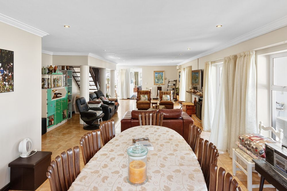 Spacious TV Lounge and Dining Room