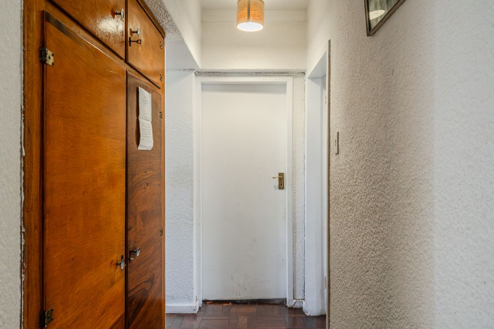 Passge and cupboards