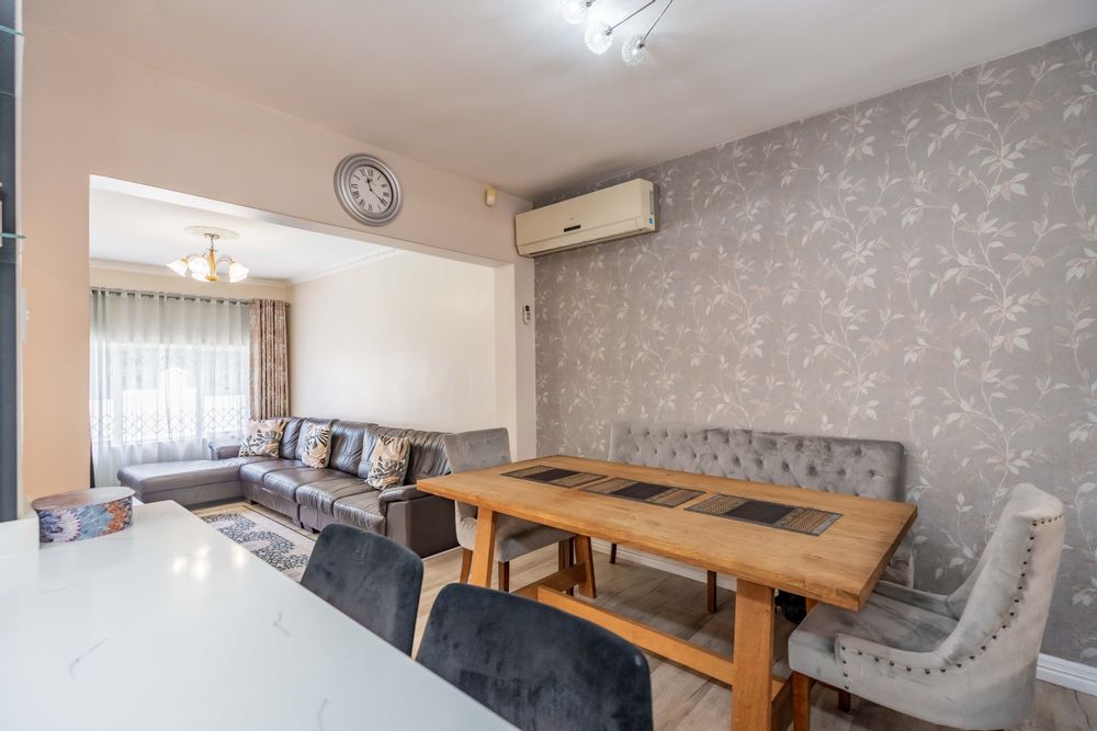 Dining room with aircon