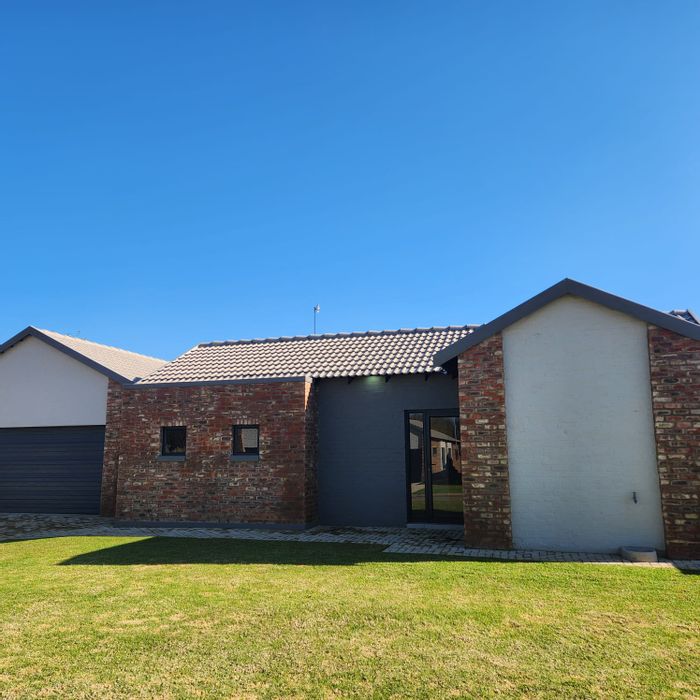 3-Bedroom Townhouse To Rent in Van Der Hoff Park with garden and security features.