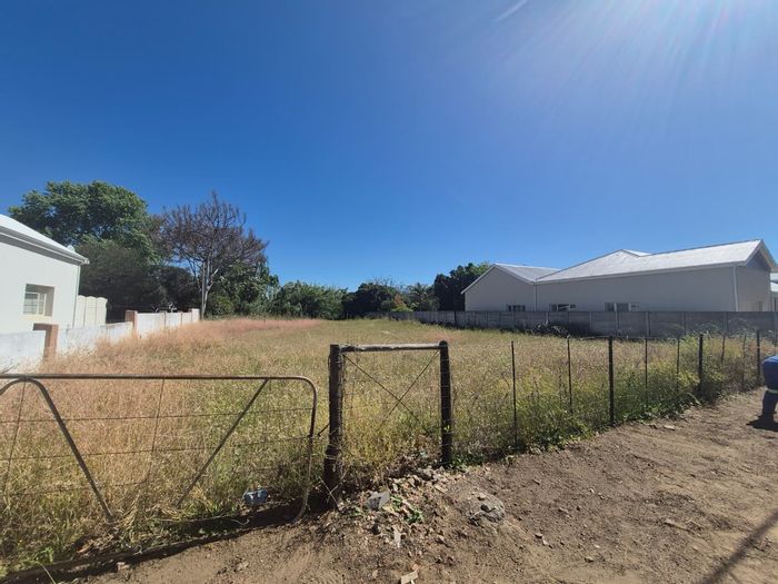 Vacant Land Residential in Rawsonville for Sale: 1,445 m² near vineyards and amenities.