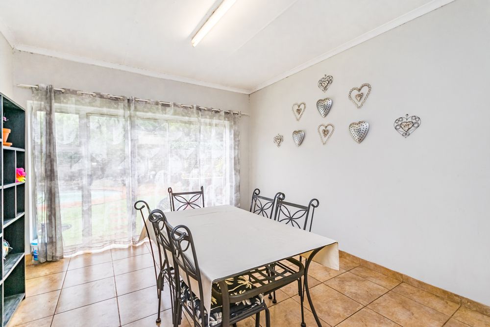 Dining / second living room