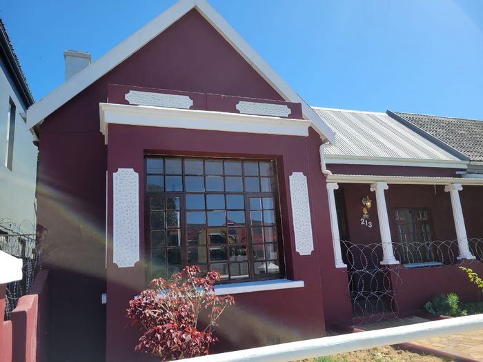 For Sale: House in South End with 3 bedrooms, parking, and outdoor entertaining space.