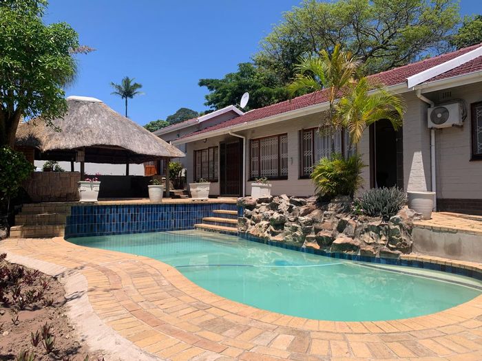 For Sale: Spacious 4-bedroom house in Moseley Park with pool and flatlet.