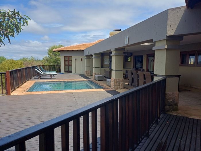 For Sale: House in Bela Bela Central with pool, golf access, and fully furnished.
