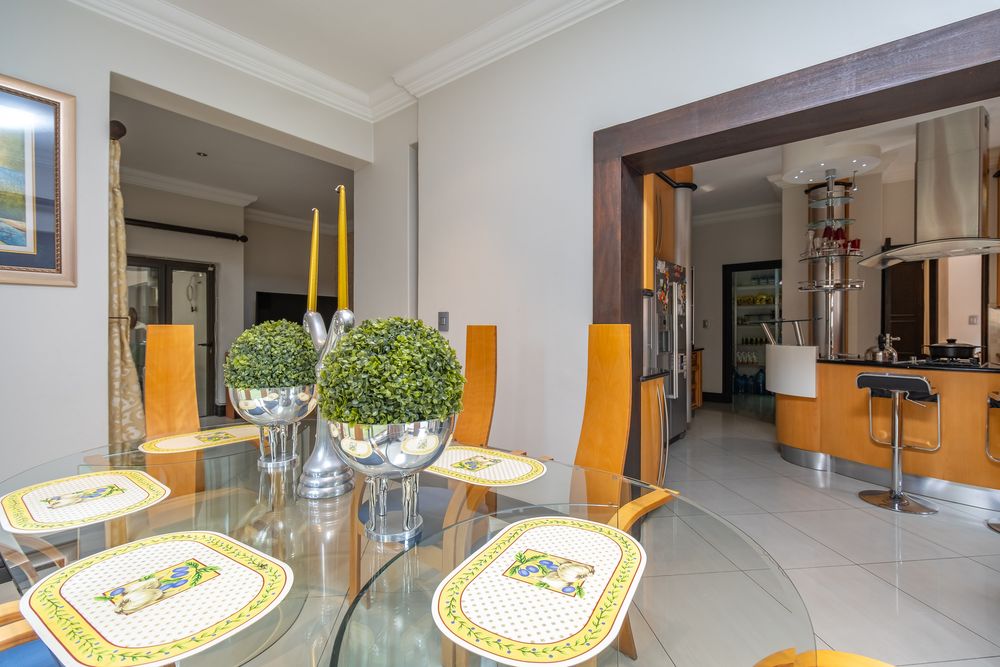 Breakfast Nook leading off kitchen