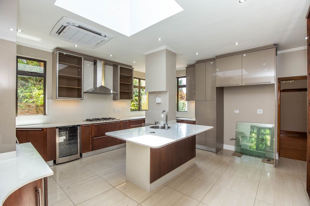 Kitchen with sunroof, inverter and gas stove