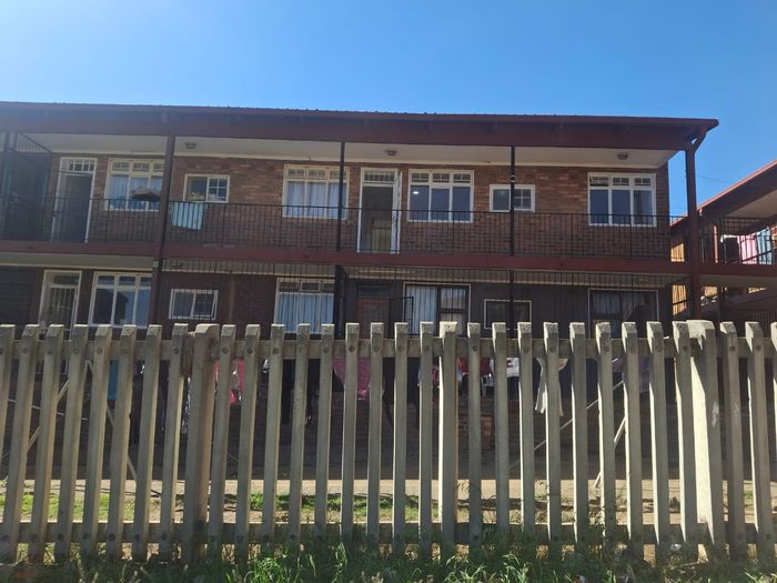 2-Bedroom Apartment To Rent in Eldorado Park with Security, Water, and Electricity Included.