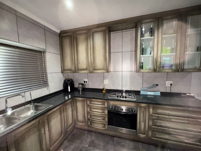 Waterkloof AH House For Sale: 3 beds, pool, backup systems, entertainment area.