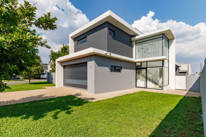 For Sale: House in Midstream Meadows with pool, braai area, and guest suite.