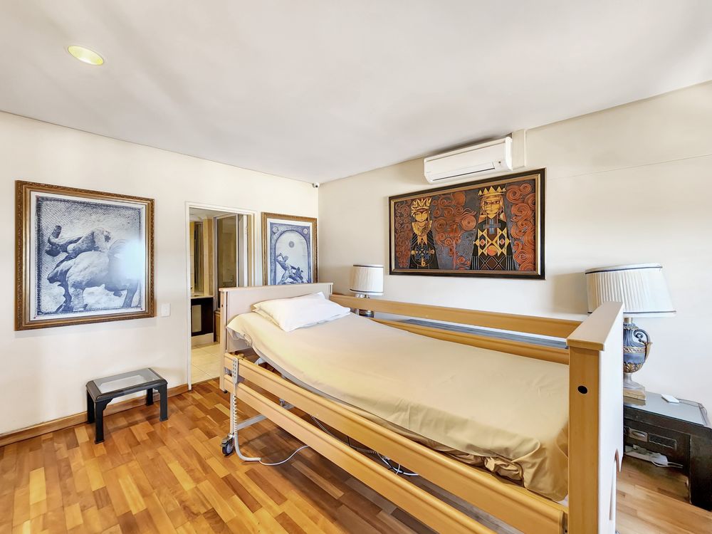 Main Bedroom with ensuite