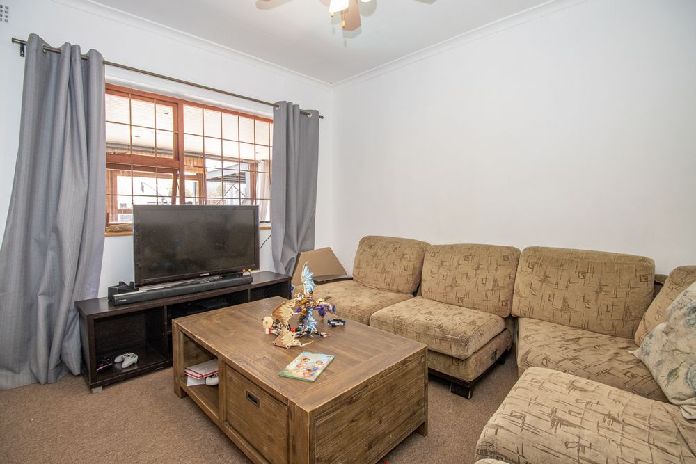 TV Lounge/Fourth Bedroom