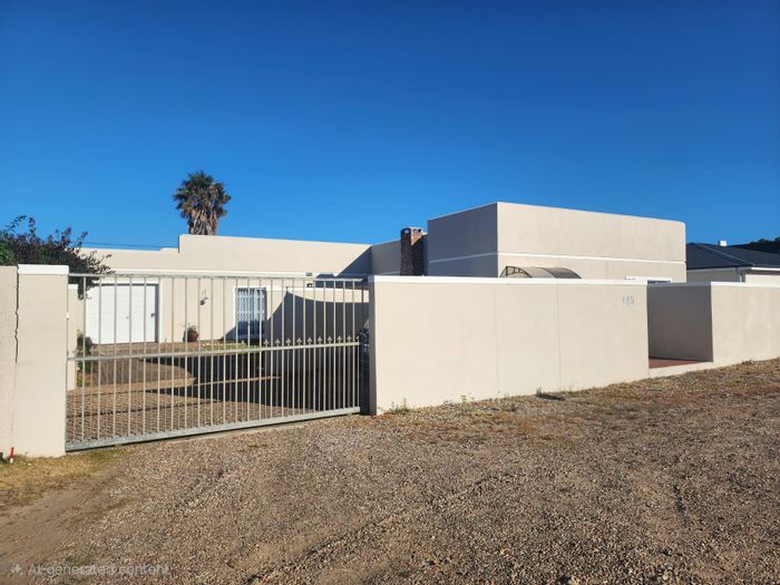 For Sale: 3-Bed House in Westcliff with office, garage, and garden space.