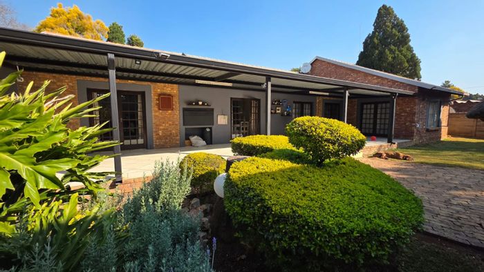 For Sale: Spacious 3-bedroom house in Doornpoort with pool, garden, and entertainment areas.