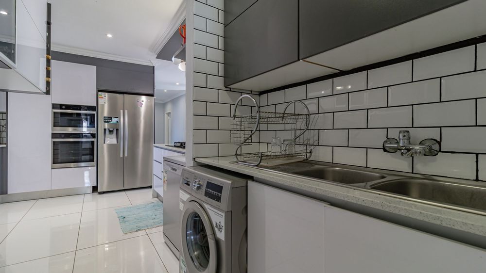 Seperate Scullery/Laundry